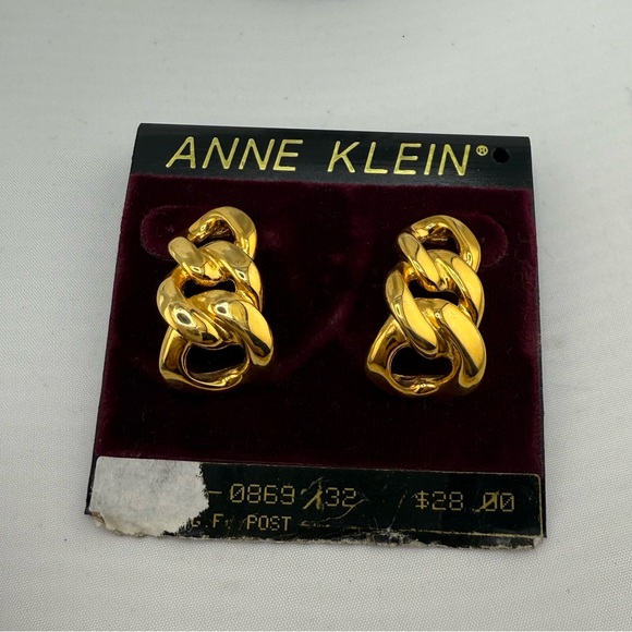 NWT Vintage Anne Klein Gold Tone Earring Bracelet - Picture 2 of 4